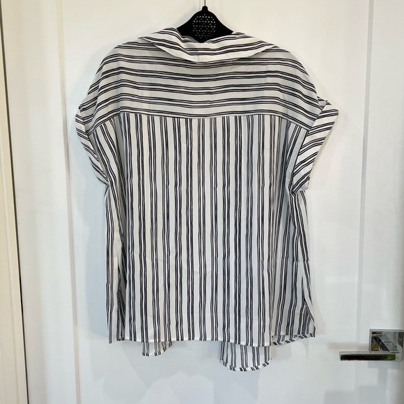 Striped button up - Picture 5 of 6